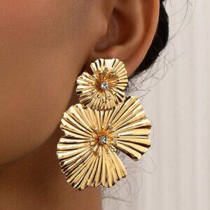 Women's Gold Metal Floral Flower Drop Hanging Earrings